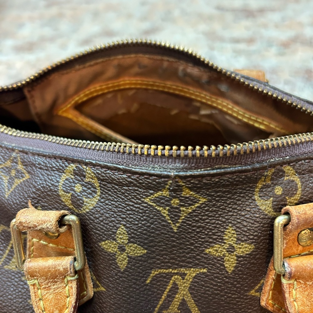 Authentic Louis Vuitton Handbag - Picture 6 of 11